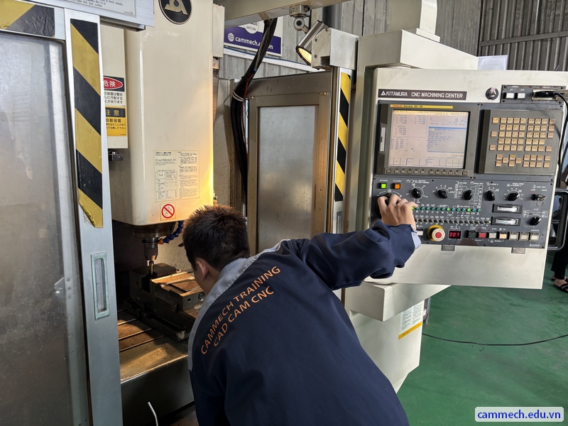 KHÓA HỌC PHAY CNC