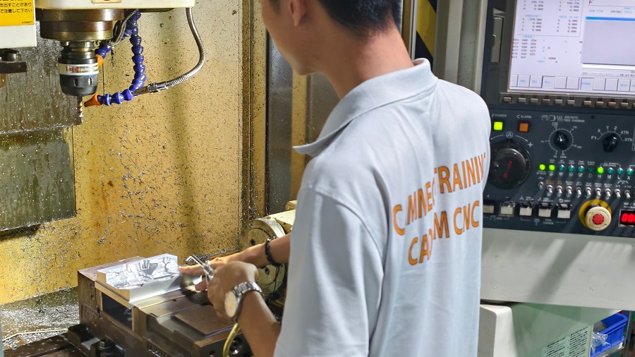 So Sánh MasterCAM Mill và Mill 3D – Chọn Phiên Bản Phù Hợp Cho Xưởng CNC